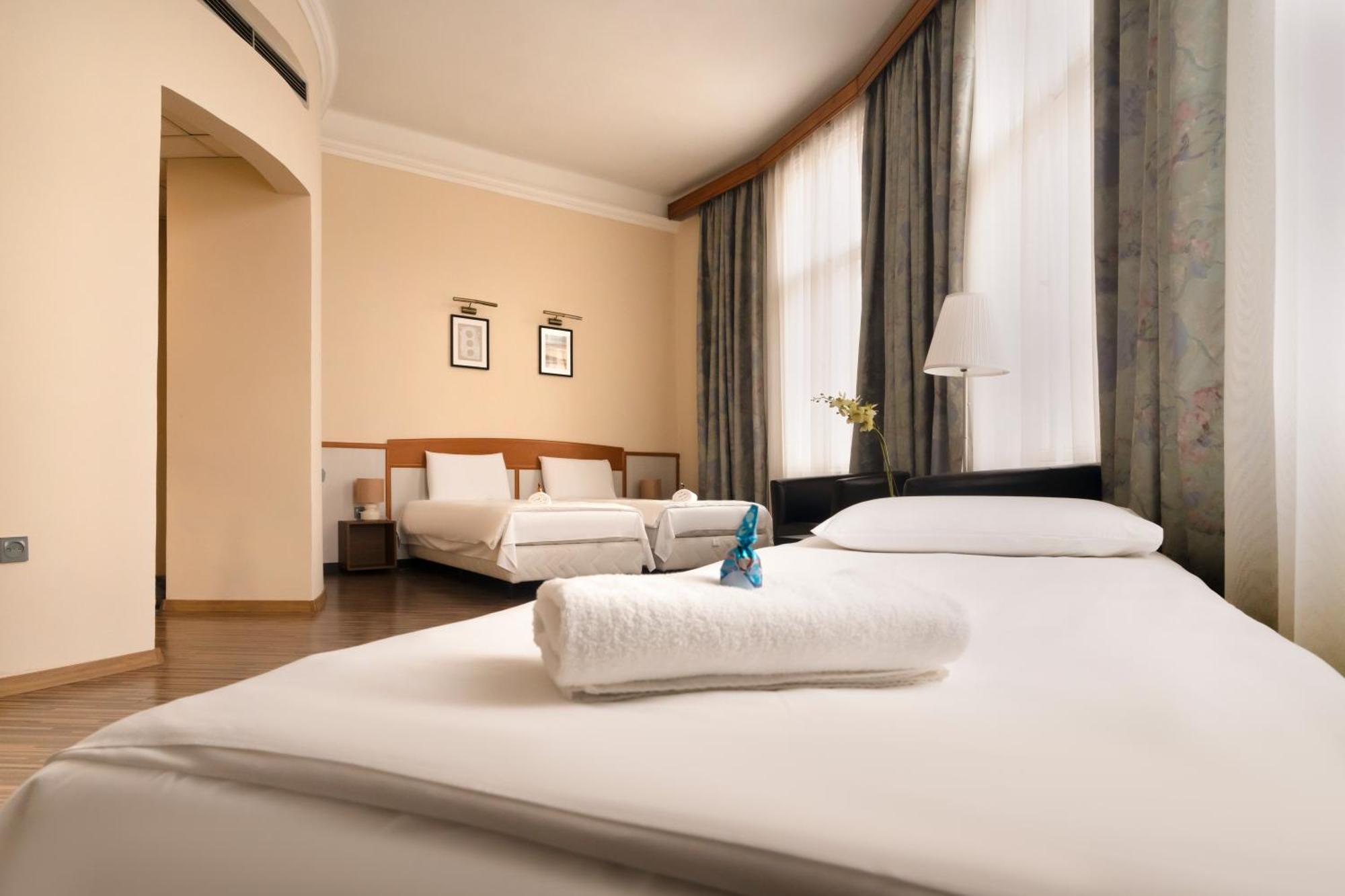 Korona Hotel