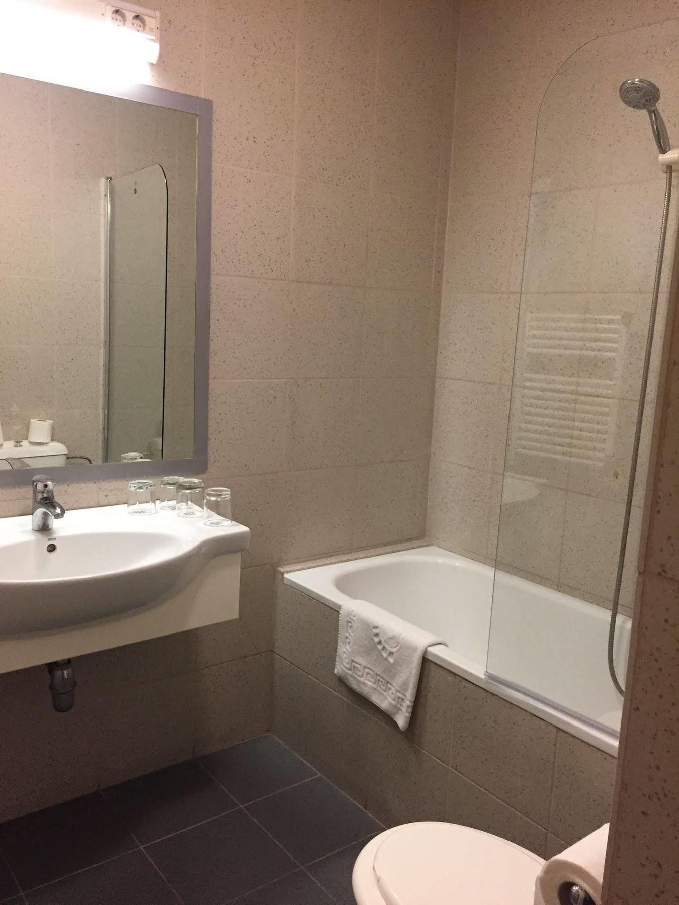Hotel Korona 3*